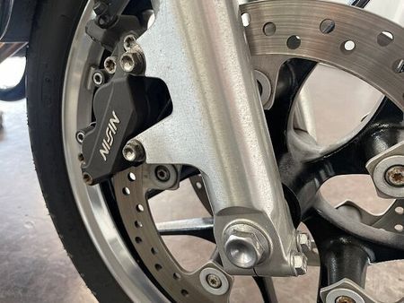 ホンダ CB1100 CB1P00 エンジンスライダー カスタムシート 38