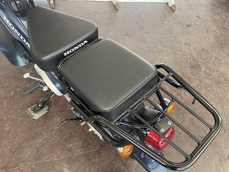 ホンダ クロスカブ110 クロスカブ110 2022年モデル レッグガードなどカスタム多数 11