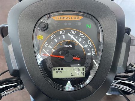 ホンダ クロスカブ110 クロスカブ110 2022年モデル レッグガードなどカスタム多数 6