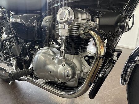 カワサキ W800 W800 エンジンガード リアキャリア 2024年モデル 11