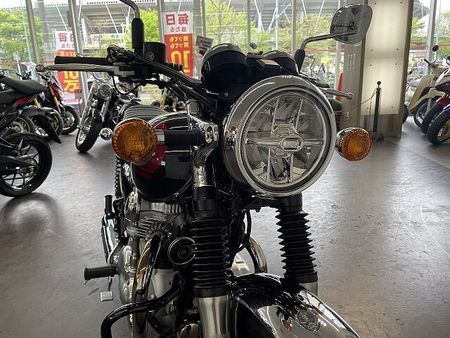 カワサキ W800 W800 エンジンガード リアキャリア 2024年モデル 9