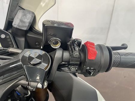 ヤマハ YZF-R25 YZF-R25 WGP 60th Anniversary フェンダレス クイックシフター 17