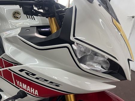 ヤマハ YZF-R25 YZF-R25 WGP 60th Anniversary フェンダレス クイックシフター 27