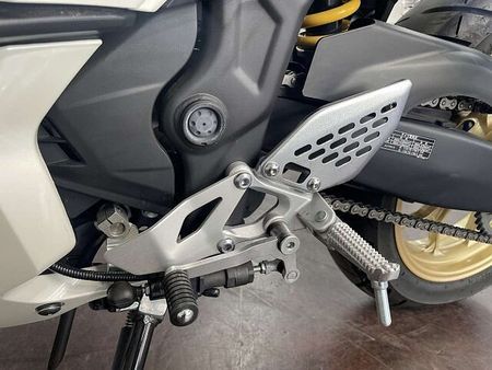 ヤマハ YZF-R25 YZF-R25 WGP 60th Anniversary フェンダレス クイックシフター 39