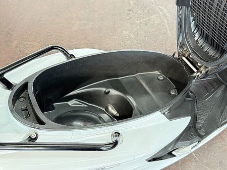 ヤマハ シグナスX SR シグナスXーSR 2020年モデル スクリーン リアボックス!! 15