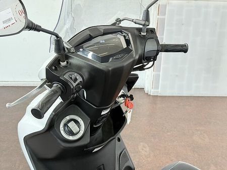 ヤマハ シグナスX SR シグナスXーSR 2020年モデル スクリーン リアボックス!! 27
