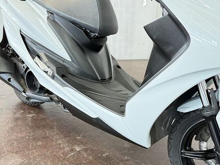 ヤマハ シグナスX SR シグナスXーSR 2020年モデル スクリーン リアボックス!! 8