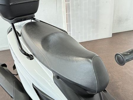 ヤマハ シグナスX SR シグナスXーSR 2020年モデル スクリーン リアボックス!! 9