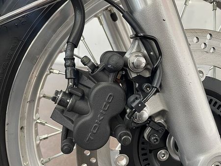 カワサキ W800 W800 エンジンガード 2023年モデル 33