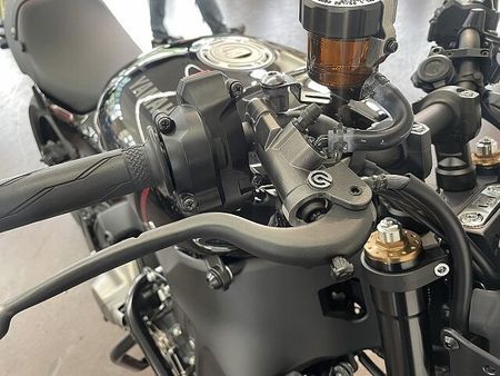 ヤマハ XSR900 XSR900 エンジンガード 2022モデル 21