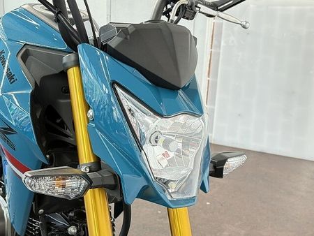カワサキ Z125 プロ Z125PRO BEAMSマフラー トップケース装備 6