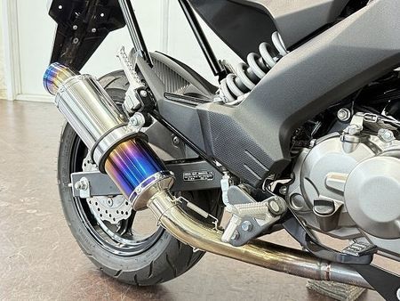 カワサキ Z125 プロ Z125PRO BEAMSマフラー トップケース装備 9