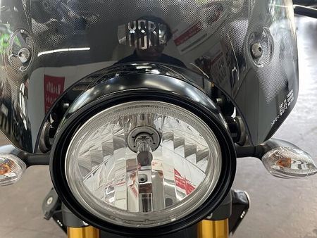 ヤマハ XSR900 XSR900 60thアニバーサリーモデル コアガード メーターバイザー 24