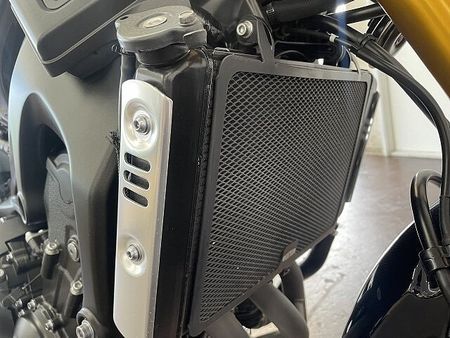 ヤマハ XSR900 XSR900 60thアニバーサリーモデル コアガード メーターバイザー 35