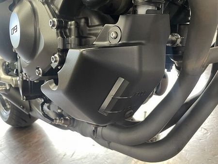 ヤマハ XSR900 XSR900 60thアニバーサリーモデル コアガード メーターバイザー 37