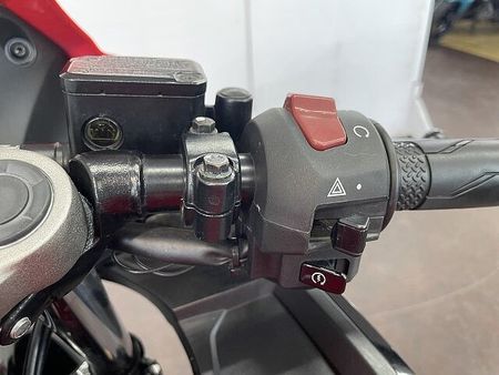 スズキ GSX-R125 GSX-R125 ABS リアキャリア装備 15