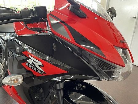 スズキ GSX-R125 GSX-R125 ABS リアキャリア装備 24