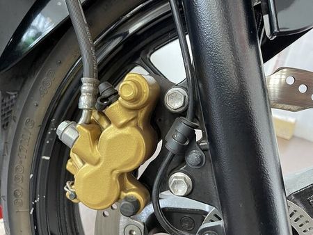 スズキ GSX-R125 GSX-R125 ABS リアキャリア装備 32