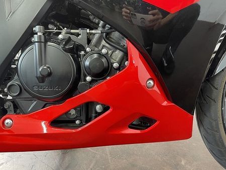 スズキ GSX-R125 GSX-R125 ABS リアキャリア装備 34