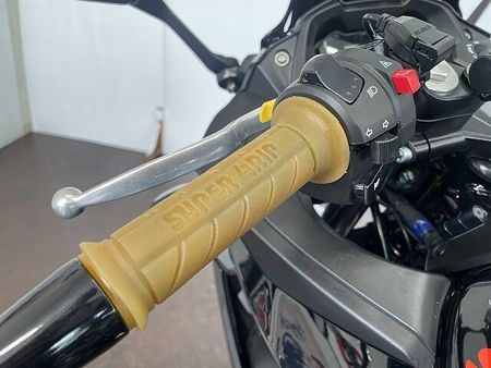 スズキ GSX250R GSX250R ABS フェンダレス 社外サイレンサー 17