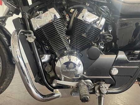 ホンダ VT400S VT400S エンジンガード バッグサポート USB電源 16