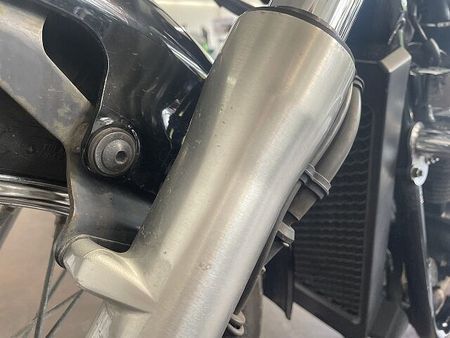 ホンダ VT400S VT400S エンジンガード バッグサポート USB電源 35