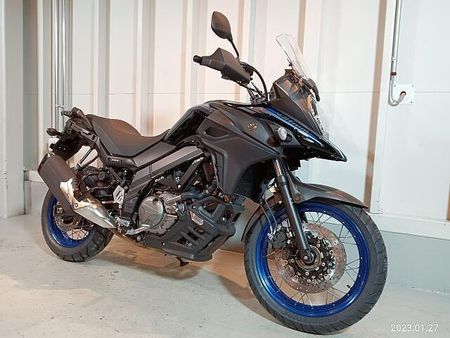 スズキ Vストローム650XT スズキVストローム650XT入荷致しました!エンジン機関良好☆当店1押車輌です☆ 2