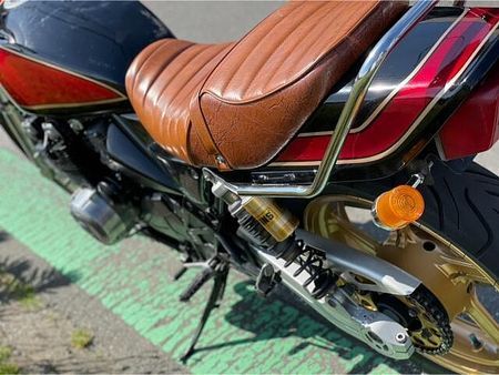 カワサキ ゼファー400 名変にて即乗り出来ます。※不在にしている場合が多い為、ご来店の際は必ず一度お電話下さい。 8