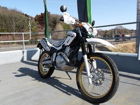 ヤマハ セロー 250 当店のお客様が新車から大切に乗られていた車両です。安心のミツバ製前後カメラ付きドラレコ付! 2