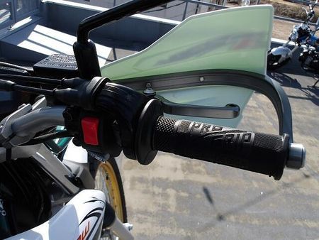 ヤマハ セロー 250 当店のお客様が新車から大切に乗られていた車両です。安心のミツバ製前後カメラ付きドラレコ付! 22
