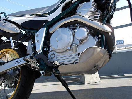 ヤマハ セロー 250 当店のお客様が新車から大切に乗られていた車両です。安心のミツバ製前後カメラ付きドラレコ付! 10