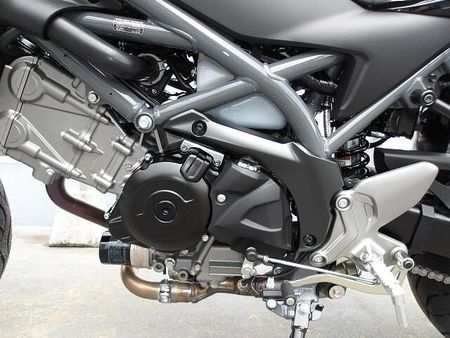 スズキ SV650 次回入荷未定のため探していた方はお早めにどうぞ 17