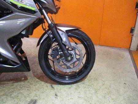 カワサキ Z250 後期のスリーパークラッチにABS搭載の低走行の綺麗なZ250が入荷!高価なドラレコも装備済 24