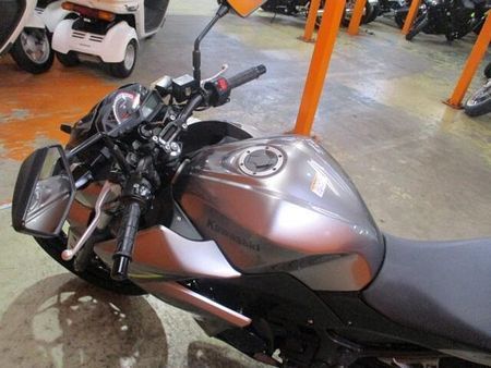 カワサキ Z250 後期のスリーパークラッチにABS搭載の低走行の綺麗なZ250が入荷!高価なドラレコも装備済 36