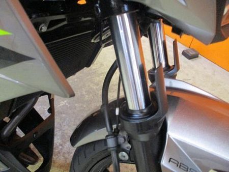 カワサキ Z250 後期のスリーパークラッチにABS搭載の低走行の綺麗なZ250が入荷!高価なドラレコも装備済 56