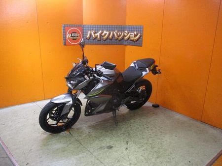カワサキ Z250 後期のスリーパークラッチにABS搭載の低走行の綺麗なZ250が入荷!高価なドラレコも装備済 76