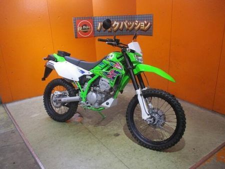 カワサキ KLX250 希少なファイナルエディションのKLXが入荷!前後タイヤバリ溝のお買得車がなんとこの価格!! 23