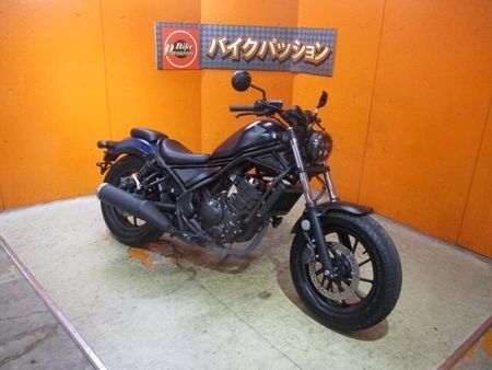 ホンダ レブル 250 モデルチェンジ後のレブル!ガーニッシュにシーソーペダルでクラシカル仕様にした一台ですよ!! 23