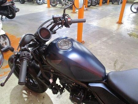 ホンダ レブル 250 モデルチェンジ後のレブル!ガーニッシュにシーソーペダルでクラシカル仕様にした一台ですよ!! 38