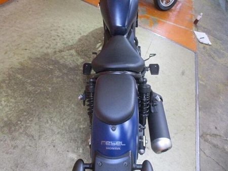 ホンダ レブル 250 モデルチェンジ後のレブル!ガーニッシュにシーソーペダルでクラシカル仕様にした一台ですよ!! 46