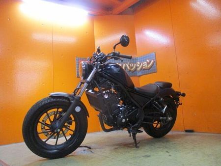 ホンダ レブル 250 モデルチェンジ後のレブル!ガーニッシュにシーソーペダルでクラシカル仕様にした一台ですよ!! 58