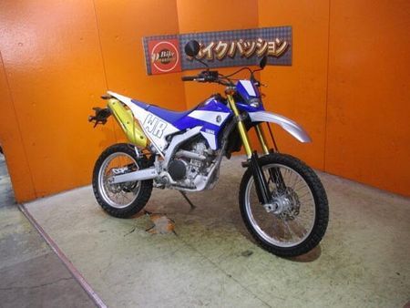 ヤマハ WR250R 低走行の御買得なWRが緊急買取入荷!当社でFフォークもOH済みの安心の一台ですよ!即売必須 22