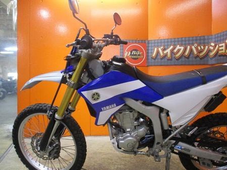 ヤマハ WR250R 低走行の御買得なWRが緊急買取入荷!当社でFフォークもOH済みの安心の一台ですよ!即売必須 60