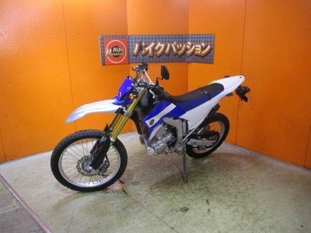 ヤマハ WR250R 低走行の御買得なWRが緊急買取入荷!当社でFフォークもOH済みの安心の一台ですよ!即売必須 70