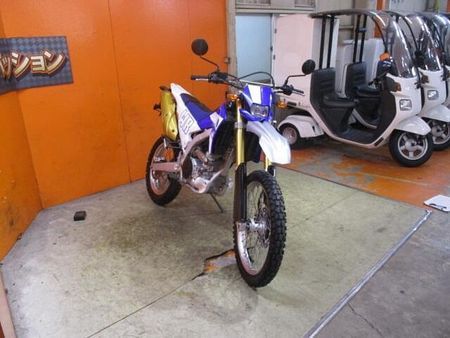 ヤマハ WR250R 低走行の御買得なWRが緊急買取入荷!当社でFフォークもOH済みの安心の一台ですよ!即売必須 72