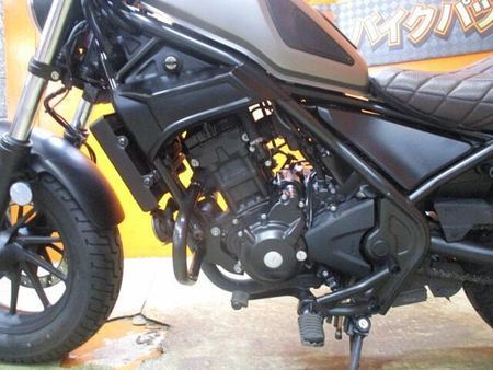 ホンダ レブル 250 USB電源にエンジガード装備のマイチェン後のレブルが入荷!安心の1オーナー車でこの価格!! 12