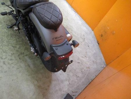 ホンダ レブル 250 USB電源にエンジガード装備のマイチェン後のレブルが入荷!安心の1オーナー車でこの価格!! 14