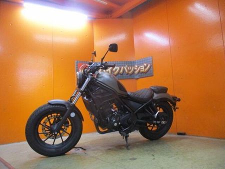 ホンダ レブル 250 USB電源にエンジガード装備のマイチェン後のレブルが入荷!安心の1オーナー車でこの価格!! 74