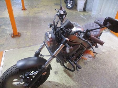 ホンダ レブル 250 USB電源にエンジガード装備のマイチェン後のレブルが入荷!安心の1オーナー車でこの価格!! 10
