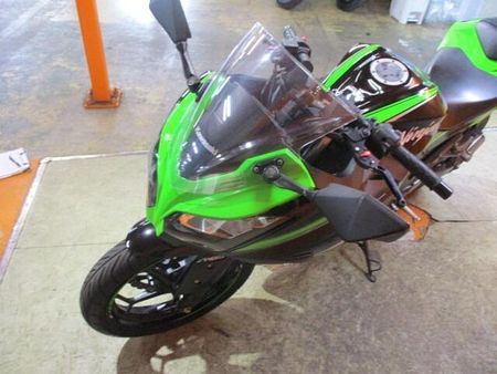 カワサキ ニンジャ 250 希少な2017年のKRTエディションが緊急入荷!この状態でこの価格は正に他店追従不可能価格 11